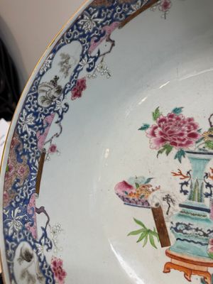 A Chinese famille rose 'antiquities' punch bowl, Qianlong — photo 13