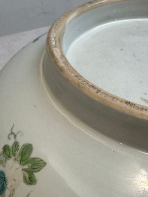 A Chinese famille rose 'antiquities' punch bowl, Qianlong — photo 23