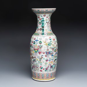 A Chinese famille rose 'Antiquities' vase and a jar — photo 11