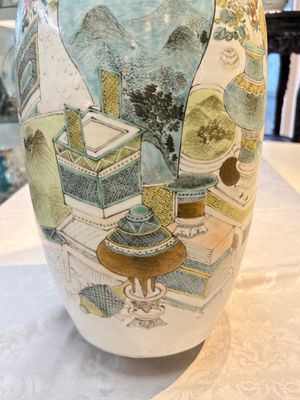 A Chinese famille rose 'Antiquities’ vase, signed Fang Jiazhen 方家珍, dated 1891 — photo 13