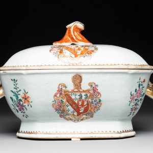 A Chinese famille rose armorial covered tureen and stand with the arms of Maltby impaling Lyne for the English market, Qianlong, ca. 1765 — 照片 7