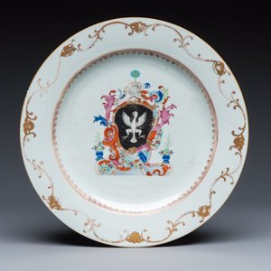 A Chinese famille rose armorial dish with the arms of Gourlay — 照片 1