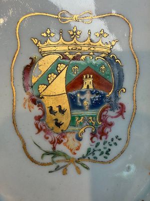 A Chinese famille rose armorial leaf-shaped dish for the Spanish market, Qianlong, ca. 1775 — foto 12