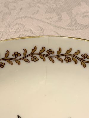 A Chinese famille rose armorial nine-piece service with the arms of Alexandre Lamotte-Baracé, Qianlong, ca. 1786-1789 — photo 22