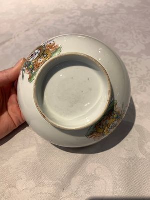 A Chinese famille rose armorial nine-piece service with the arms of Alexandre Lamotte-Baracé, Qianlong, ca. 1786-1789 — photo 28