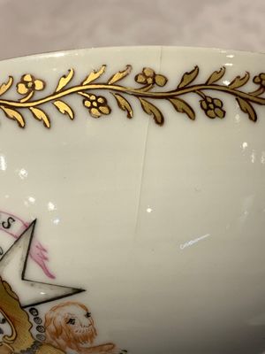 A Chinese famille rose armorial nine-piece service with the arms of Alexandre Lamotte-Baracé, Qianlong, ca. 1786-1789 — photo 30