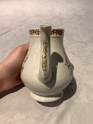 A Chinese famille rose armorial nine-piece service with the arms of Alexandre Lamotte-Baracé, Qianlong, ca. 1786-1789 — photo 46
