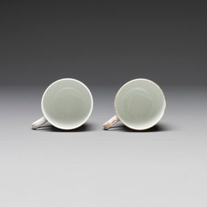 A Chinese famille rose armorial nine-piece service with the arms of Alexandre Lamotte-Baracé, Qianlong, ca. 1786-1789 — photo 18