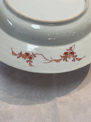 A Chinese famille rose armorial plate with the arms of Carter for the English market, Kangxi, ca. 1722 — photo 11