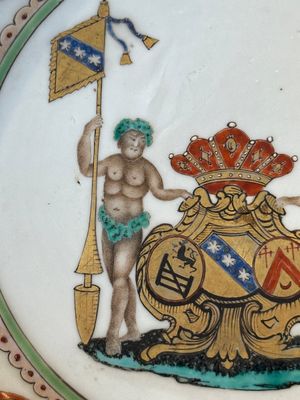 A Chinese famille rose armorial plate with the arms of Goos de Ghyseghem, Vecquemans and Golbeau for the Belgian market, Yongzheng, ca. 1730 — 照片 2