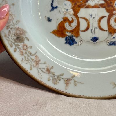 A Chinese famille rose armorial plate with the arms of Valckenier of Amsterdam for the Dutch market — photo 2