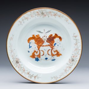 A Chinese famille rose armorial plate with the arms of Valckenier of Amsterdam for the Dutch market — photo 1