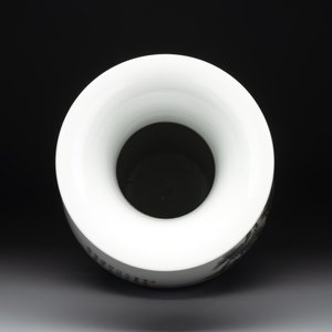 A Chinese famille rose 'Ba Xian Zhu Shou 八仙祝壽' vase, Qianlong mark, 20th C. — photo 5