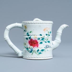 A Chinese famille rose bamboo-shaped teapot and cover, 19th C. — 照片 4