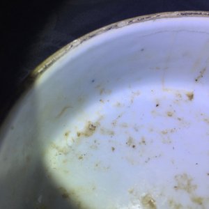 A Chinese famille rose basin and two covered jars, 19/20e eeuw — 照片 14