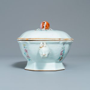 A Chinese famille rose Belgian market 'De Calenberg - De Pascale' armorial tureen, Qianlong, ca. 1755 — 照片 3