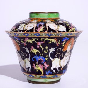 A Chinese famille rose Bencharong covered bowl for the Thai market, 19/20th C. — 照片 3