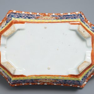 A Chinese famille rose Bencharong-style jardinière for the Thai market, 19th C. — photo 7