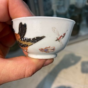 A Chinese famille rose 'bird and insects' cup and saucer, Yongzheng — 照片 22