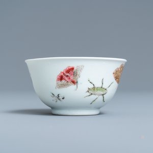 A Chinese famille rose 'bird and insects' cup and saucer, Yongzheng — 照片 6