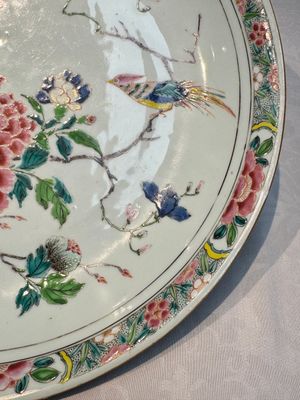 A Chinese famille rose 'Birds among Blossoming Branches' dish, Yongzheng — 照片 5