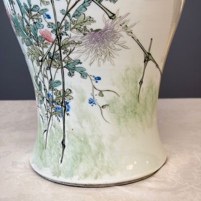 A Chinese famille rose 'Birds Among Flowering Branches' vase — photo 4