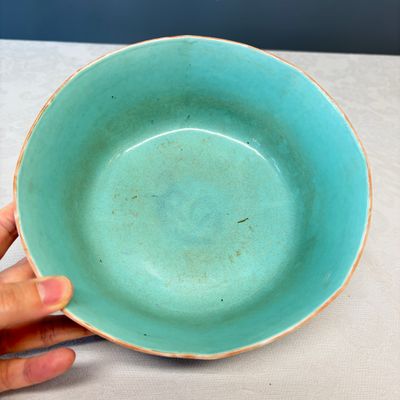 A Chinese famille rose blue-ground 'Baragon Tumed' octagonal bowl — photo 6