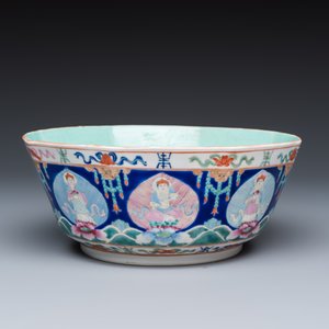 A Chinese famille rose blue-ground 'Baragon Tumed' octagonal bowl — photo 1
