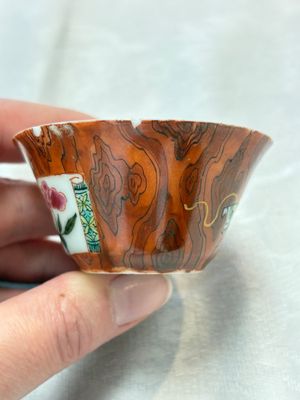 A Chinese famille rose blue-ground cup and saucer, and a 'faux-bois' cup and saucer, Yongzheng/Qianlong — photo 9