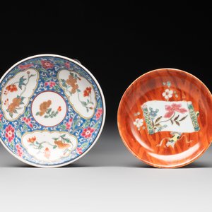 A Chinese famille rose blue-ground cup and saucer, and a 'faux-bois' cup and saucer, Yongzheng/Qianlong — photo 2