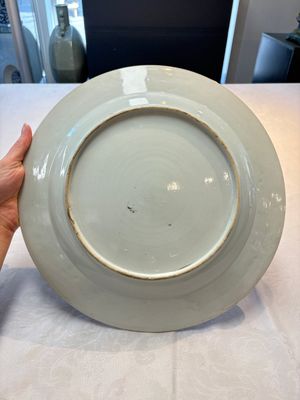 A Chinese famille rose blue-ground tureen, cover and stand, Qianlong — 照片 3