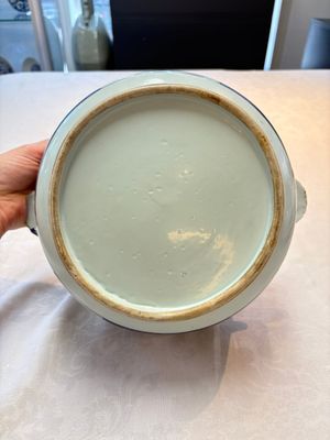 A Chinese famille rose blue-ground tureen, cover and stand, Qianlong — 照片 9