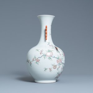 A Chinese famille rose bottle vase, Hongxian mark, Republic — photo 2