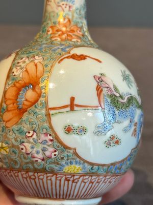 A Chinese famille rose bottle vase, Ju Ren Tang 居仁堂製 mark, Republic — 照片 12