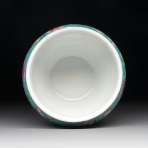 A Chinese famille rose bowl and a teapot for the Straits or Peranakan market, 19th C. — photo 13