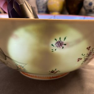 A Chinese famille rose bowl with British merchant navy ships, Qianlong — 照片 9