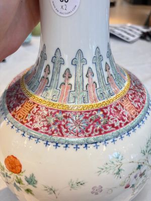A Chinese famille rose 'boys and roosters' vase and a Milefo Buddha, Guangxu and Zhu Mao Ji 朱茂記造 mark, 19/20th C. — photo 9