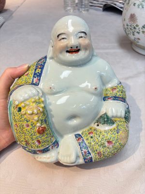 A Chinese famille rose 'boys and roosters' vase and a Milefo Buddha, Guangxu and Zhu Mao Ji 朱茂記造 mark, 19/20th C. — photo 10