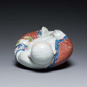 A Chinese famille rose Buddha, seal mark, 19/20th C. — photo 7