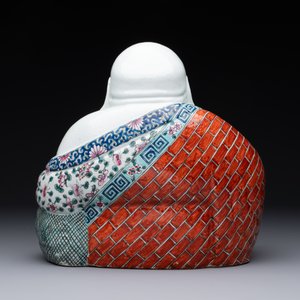 A Chinese famille rose Buddha, Zhu Mao Ji Zao 朱茂記造 mark, Republic — foto 3