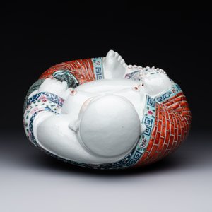 A Chinese famille rose Buddha, Zhu Mao Ji Zao 朱茂記造 mark, Republic — foto 5