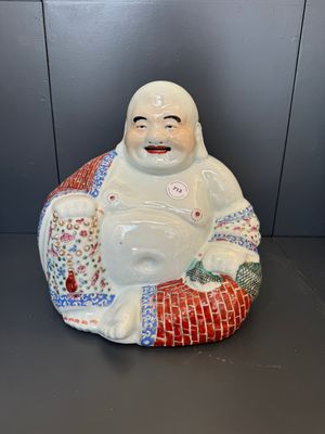 A Chinese famille rose Buddha, Zhu Mao Ji Zao 朱茂記造 mark, Republic — foto 1