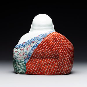 A Chinese famille rose Buddha, Zhu Mao Ji Zao 朱茂記造 mark, Republic — foto 2