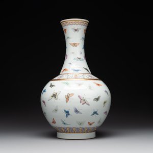 A Chinese famille rose 'butterfly' bottle vase, Guangxu mark and of the period — photo 1