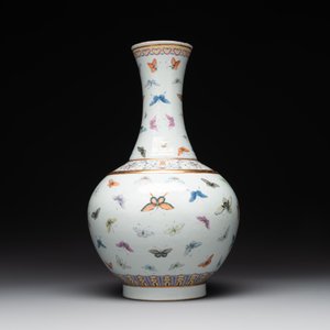 A Chinese famille rose 'butterfly' bottle vase, Guangxu mark and of the period — photo 2