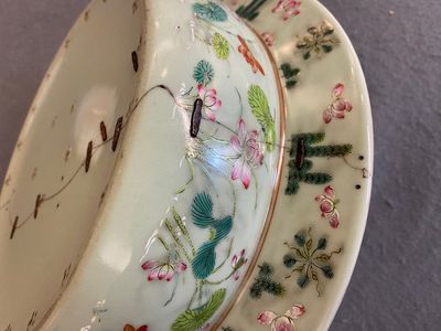 A Chinese famille rose celadon-ground 'carps' basin, 19th C. — 照片 9