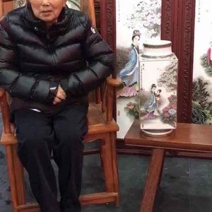 A Chinese famille rose cong vase, signed Zhang Songmao, dated 2002 — 照片 8
