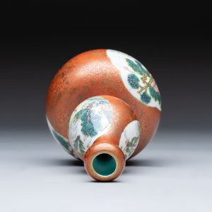 A Chinese famille rose coral-red-ground 'landscape' gourd vase, Qianlong mark, Republic — photo 5