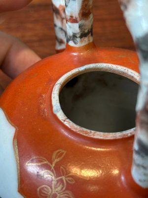 A Chinese famille rose coral-red-ground teapot with 'faux marbre' spout and handle, Jiaqing — 照片 8