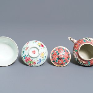 A Chinese famille rose covered bowl and a teapot, Yongzheng — photo 6